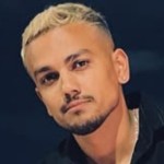 سام استوار